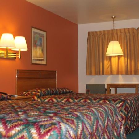 Americas Best Value Inn נידלס מראה חיצוני תמונה