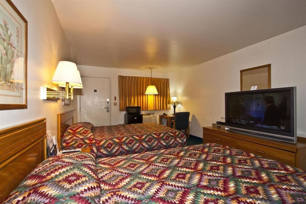 Americas Best Value Inn נידלס מראה חיצוני תמונה