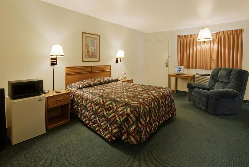 Americas Best Value Inn נידלס מראה חיצוני תמונה