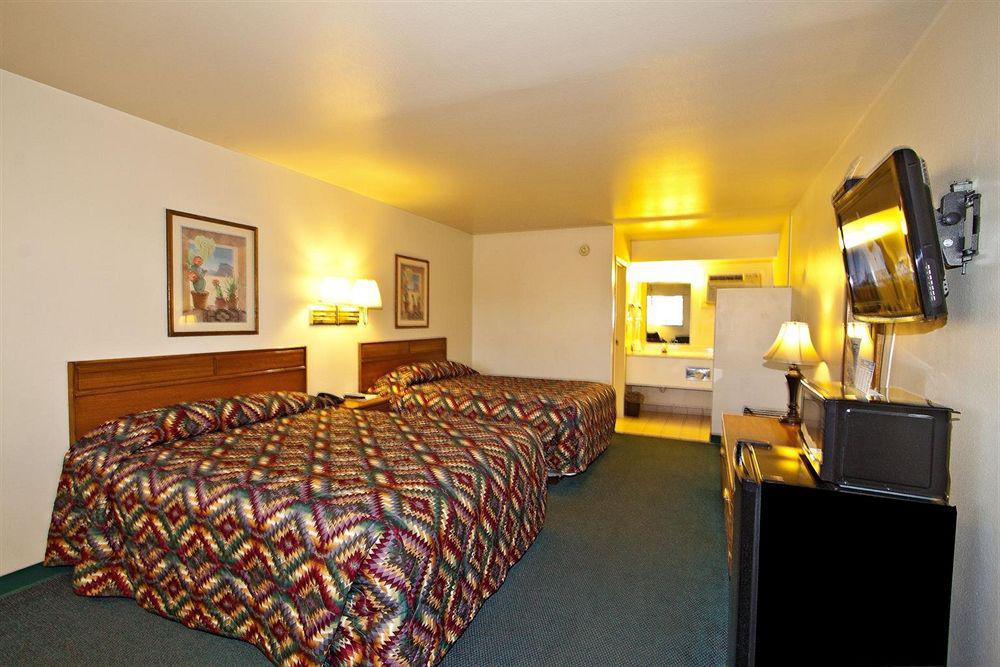 Americas Best Value Inn נידלס מראה חיצוני תמונה